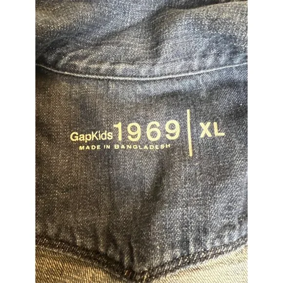 GapKids 1969 Denim Jacket - Picture 9 of 13